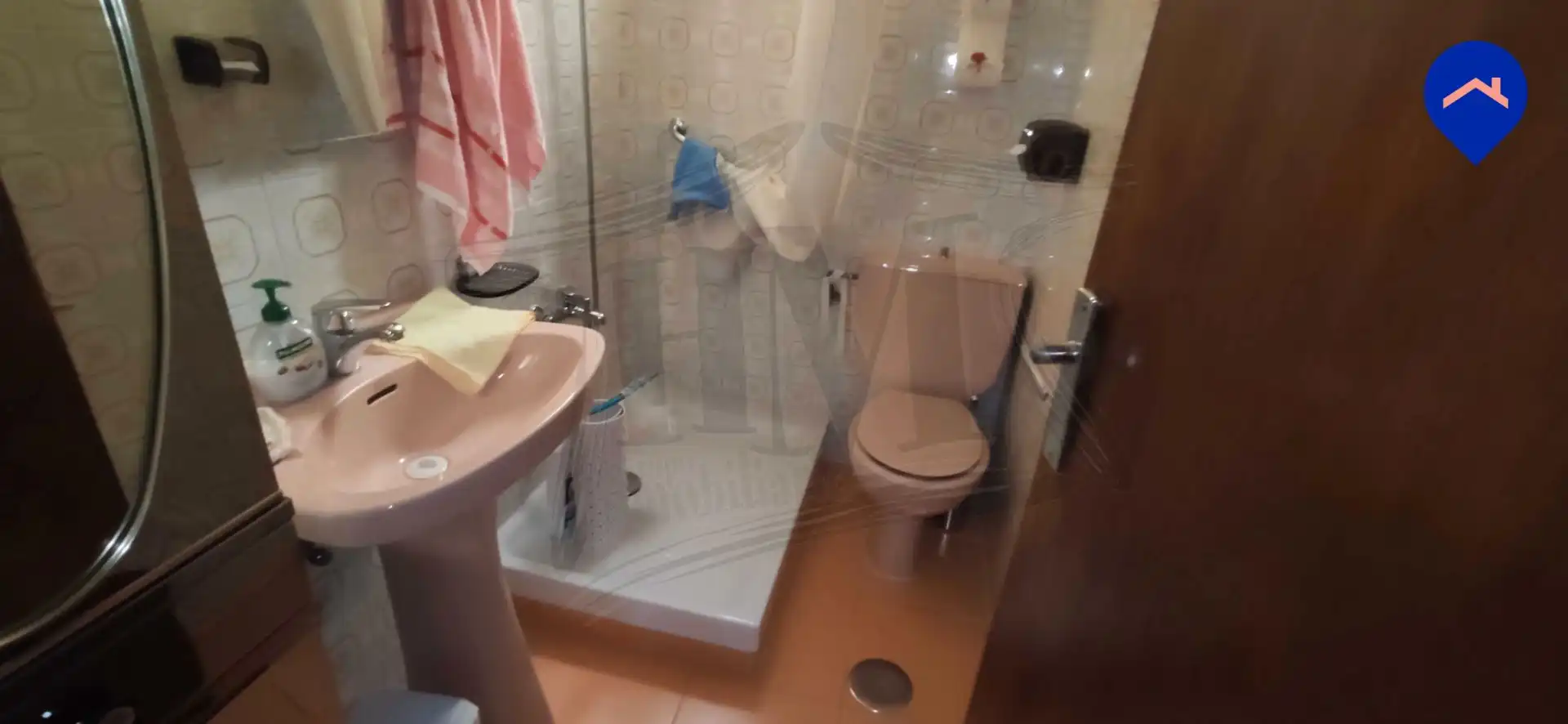 Bathroom of Flat for sale in Madrid  with Air Conditioner, Heating and Furnished