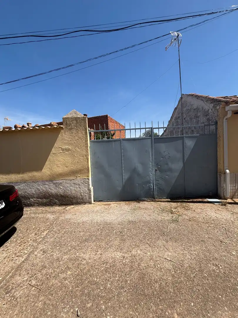 Casa o xalet en venda en Navahermosa amb Calefacció i Jardí privat
