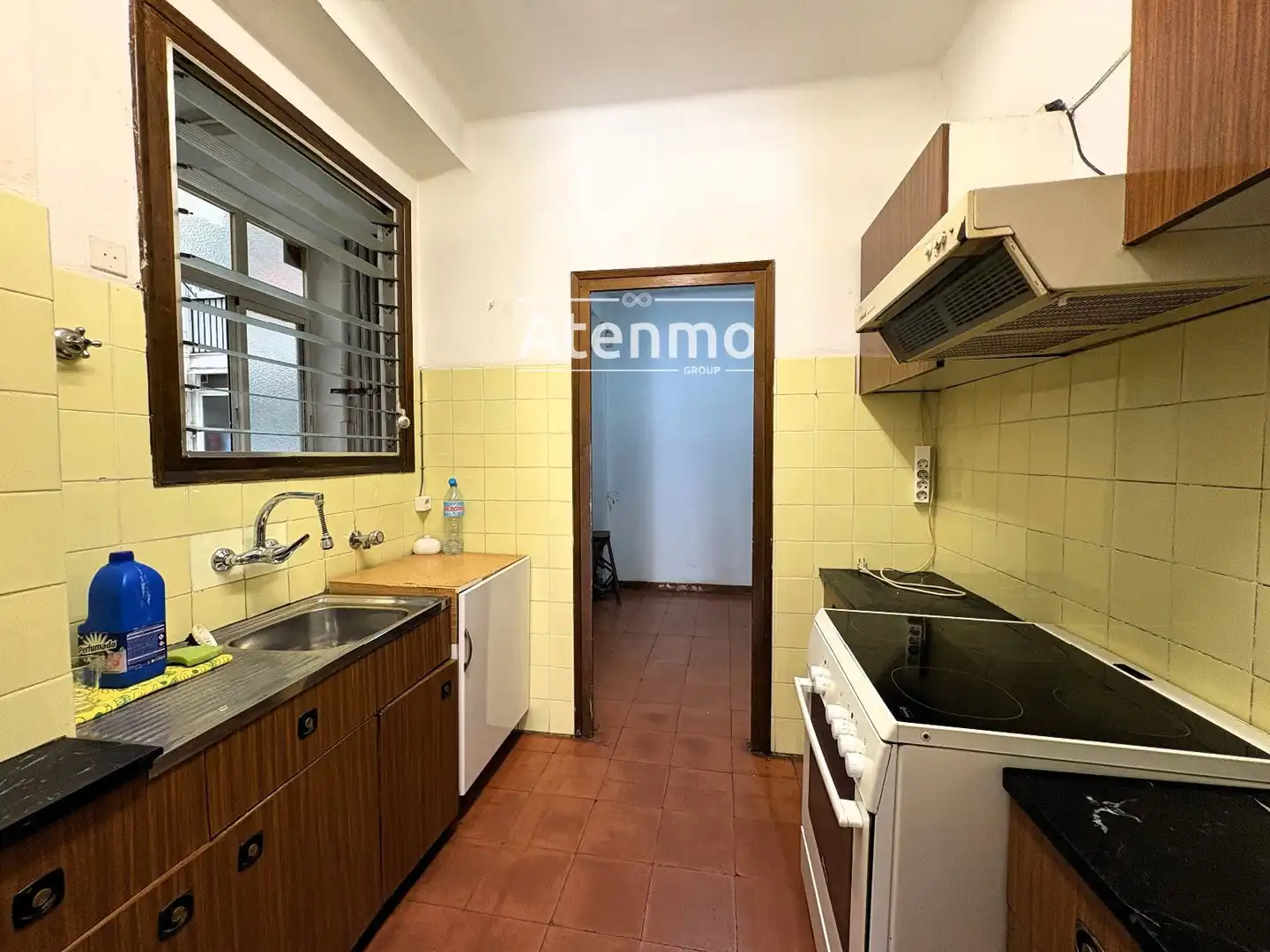Küche von Wohnung zum Verkauf in Barcelona mit Terrasse und Balkon