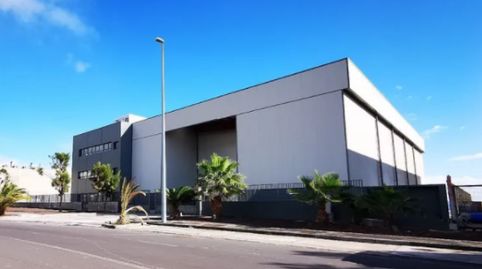 Válida para la RIC, Tipo C y con dos muelles de carga