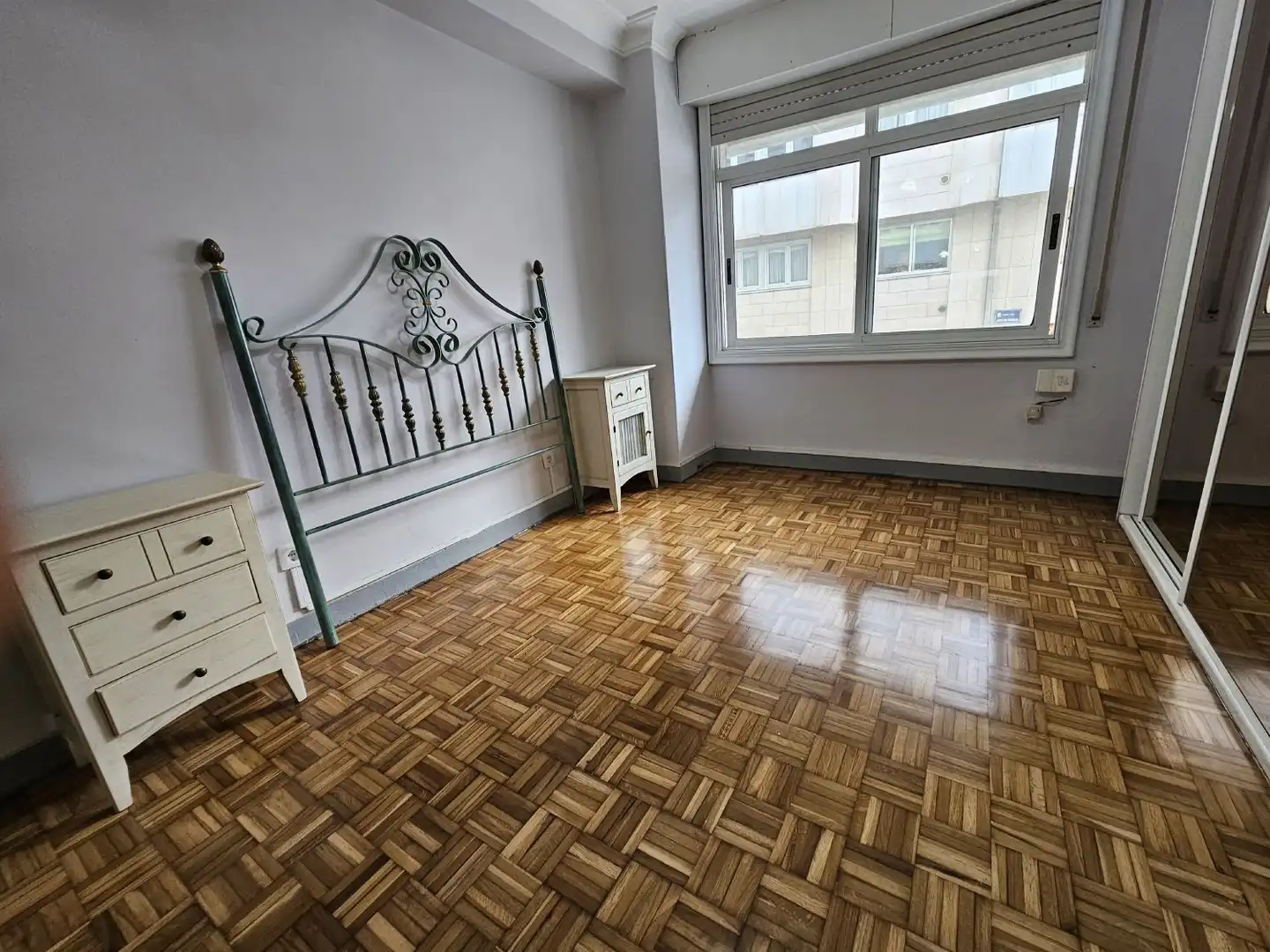 Habitación de Piso en venta en A Coruña Capital  con Calefacción