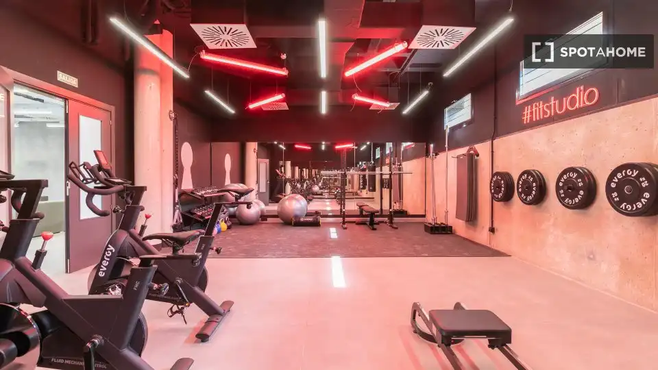 Habitación en Almenara -Ventilla