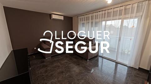 Foto 3 de Pis de lloguer a Santiago Segura, La Roureda, Barcelona