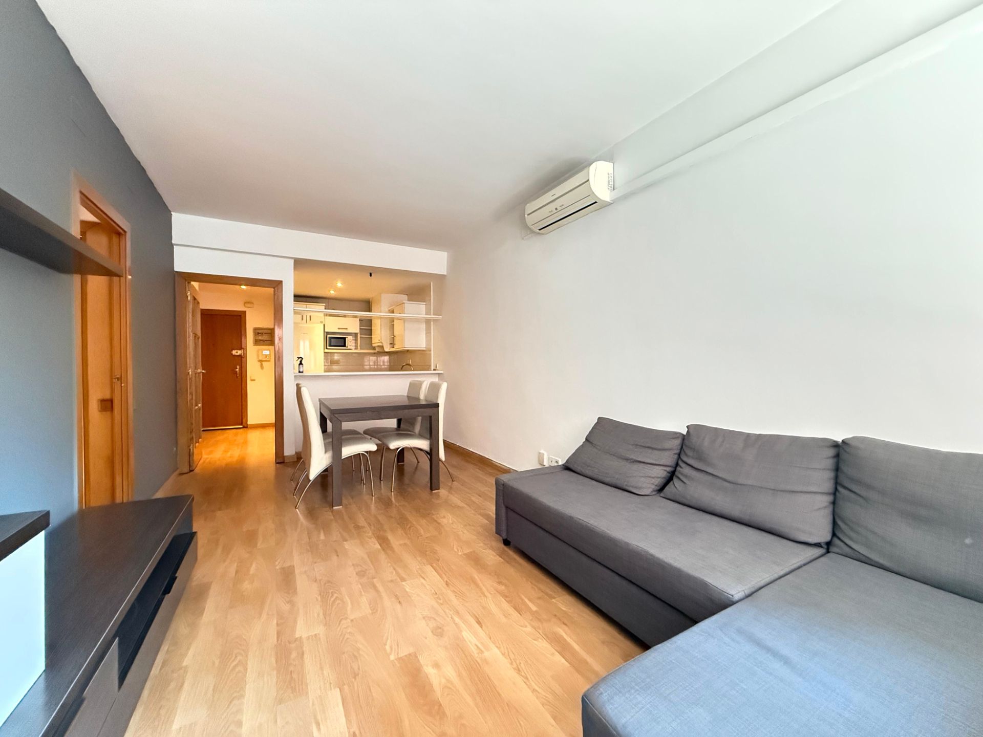 Sala d'estar de Pis en venda en  Barcelona Capital amb Aire condicionat, Calefacció i Forn