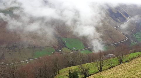 Foto 2 de Finca rústica en venta en N/a, -1, Vega de Pas, Cantabria