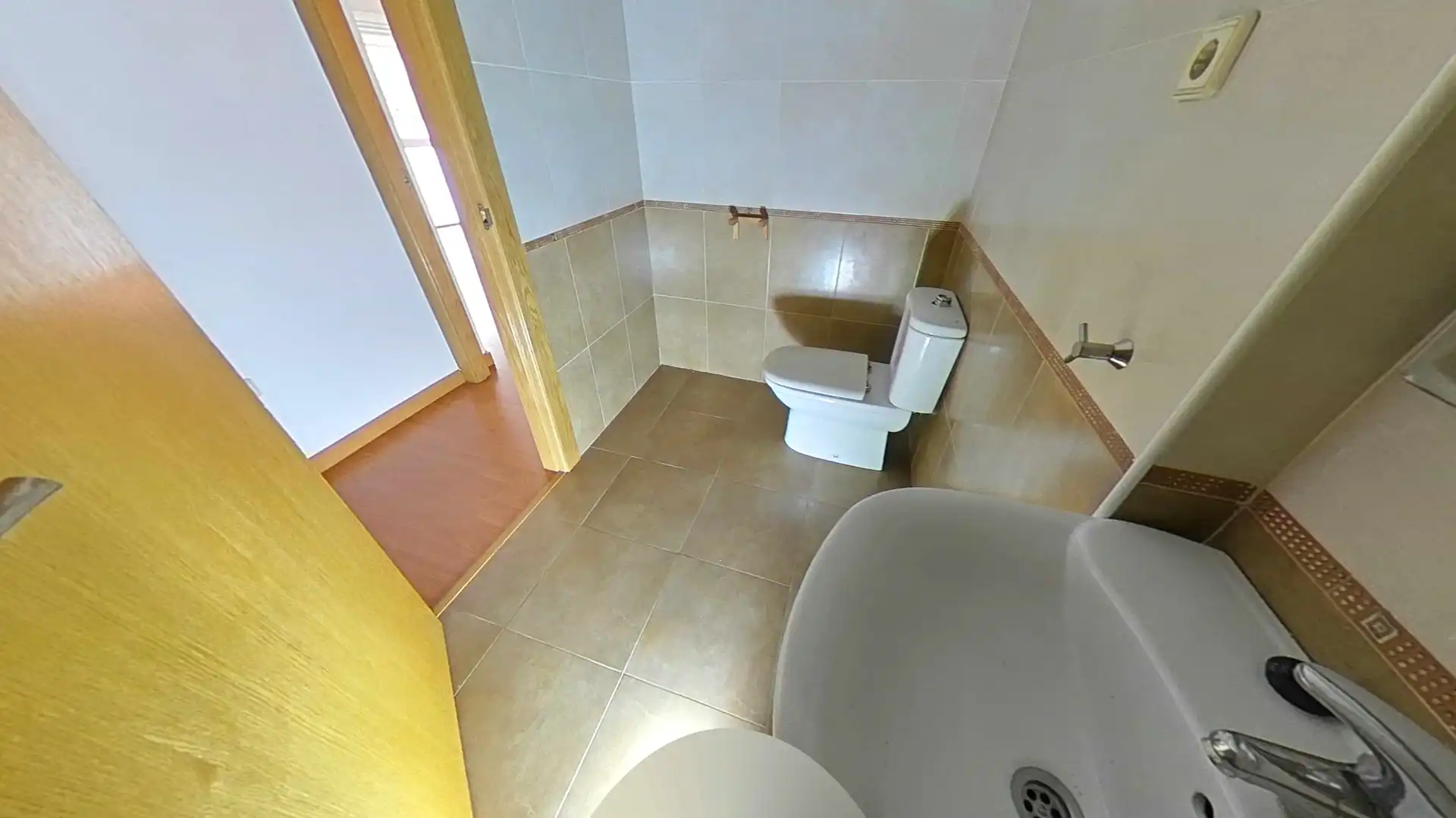 Bathroom of Flat for sale in Calasparra  with Parquet flooring
