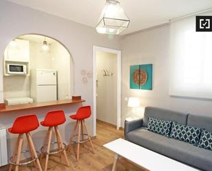 Living room of Flat to rent in  Barcelona Capital  with Air Conditioner, Heating and Furnished