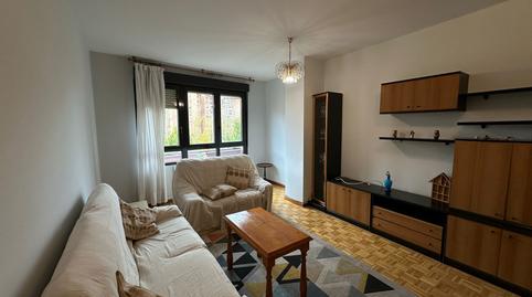 Photo 3 of Flat to rent in Media Legua, Madrid