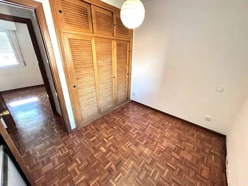 Habitación de Piso en venta en Madrid con Aire acondicionado y Calefacción