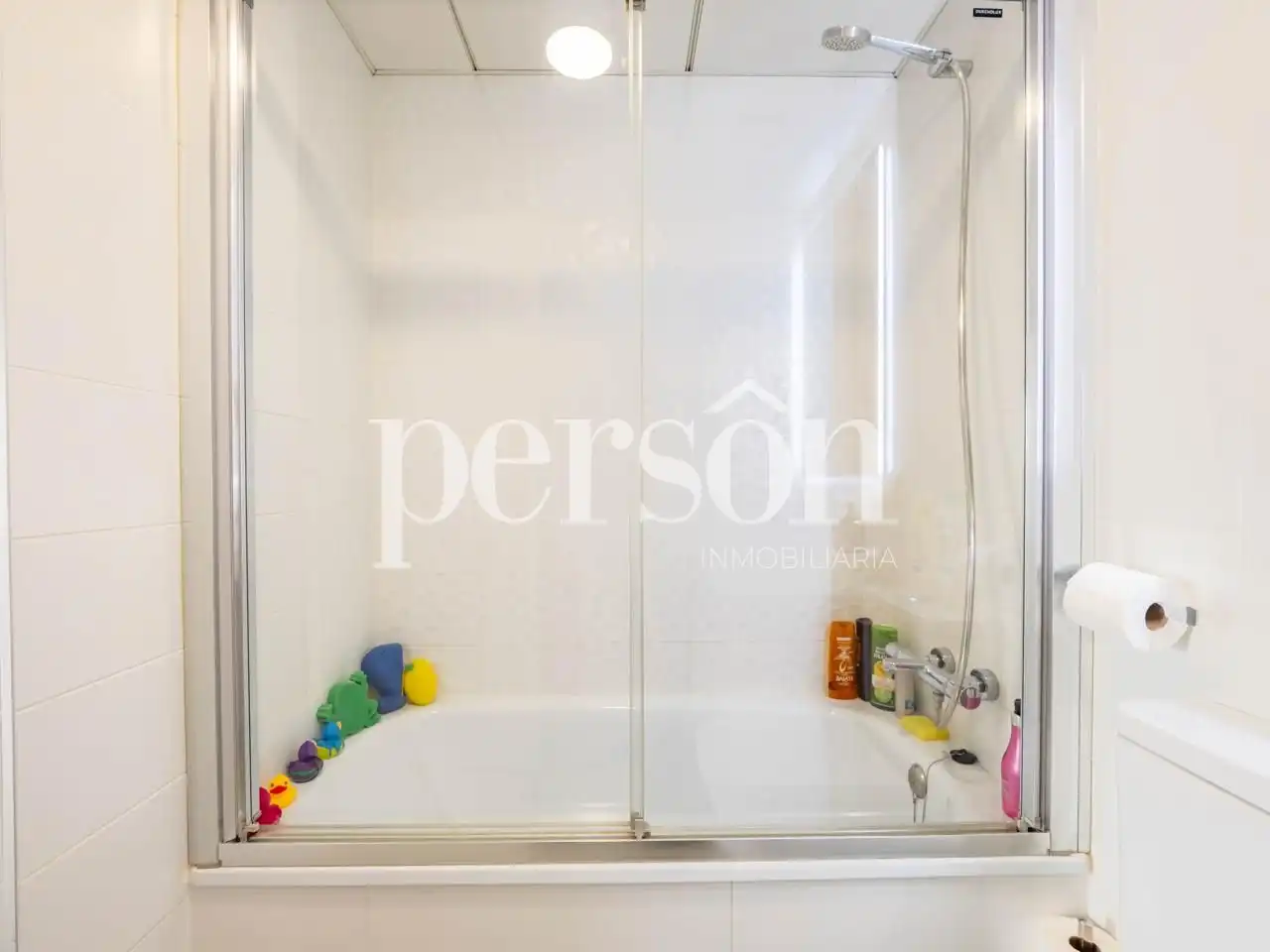 Baño de Piso en venta en Valencia con Aire acondicionado, Calefacción y Balcón