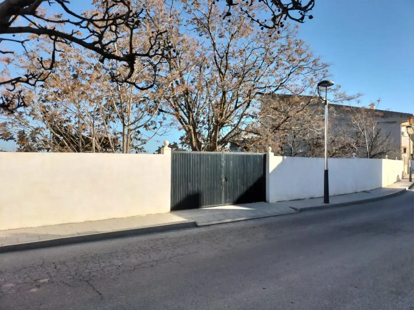 Vista exterior de Finca rústica en venta en Baza con Jardín privado, Trastero y Amueblado