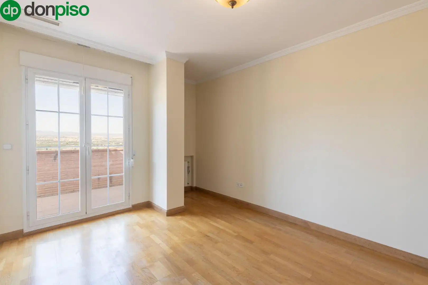 Schlafzimmer von Einfamilien-Reihenhaus zum Verkauf in Granada mit Klimaanlage, Heizung und Terrasse
