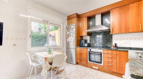 Vilafant una casa esquinera con jardín, terraza y espacio para disfrutar, imagen 3