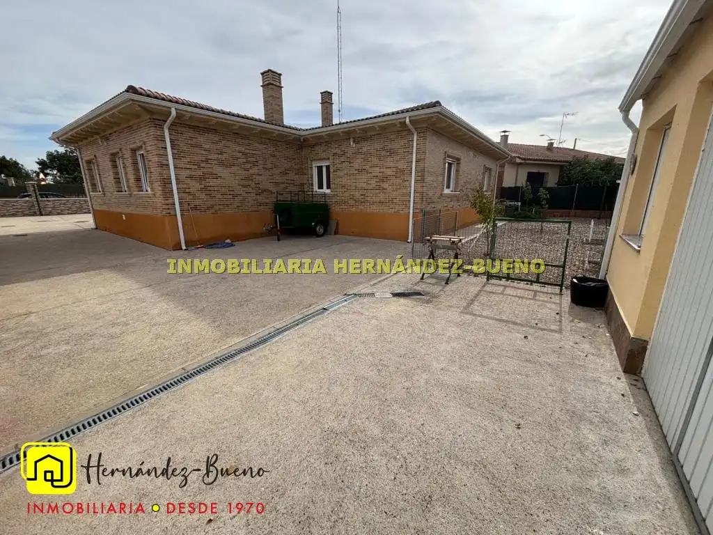 Vista exterior de Casa o xalet en venda en Cañizal, Zamora