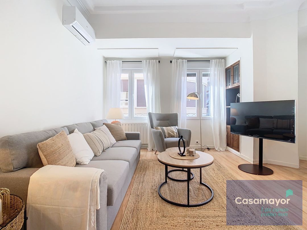 Living room of Flat to rent in Alicante / Alacant  with Air Conditioner, Heating and Oven