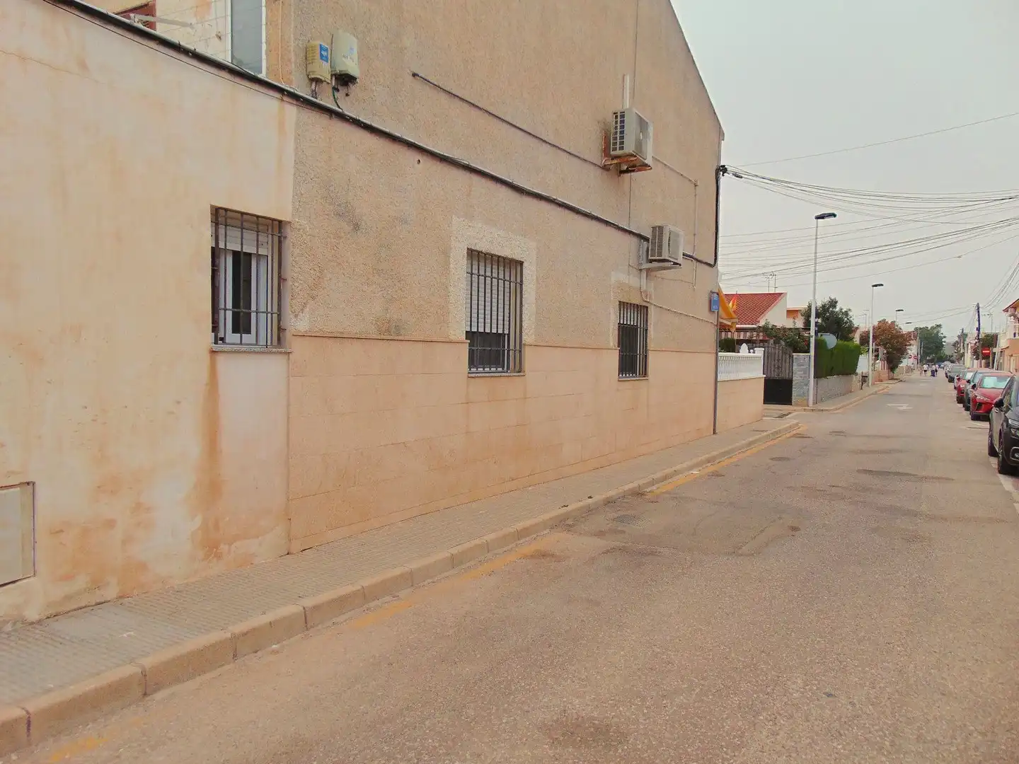 Vista exterior de Planta baja en venta en San Pedro del Pinatar con Aire acondicionado, Calefacción y Jardín privado