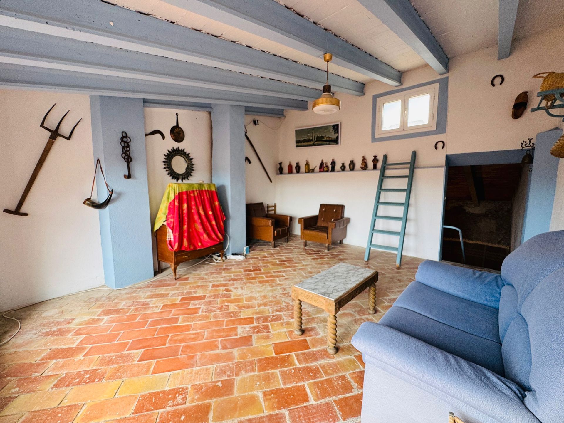 Country house for sale in Navata  with Storage room