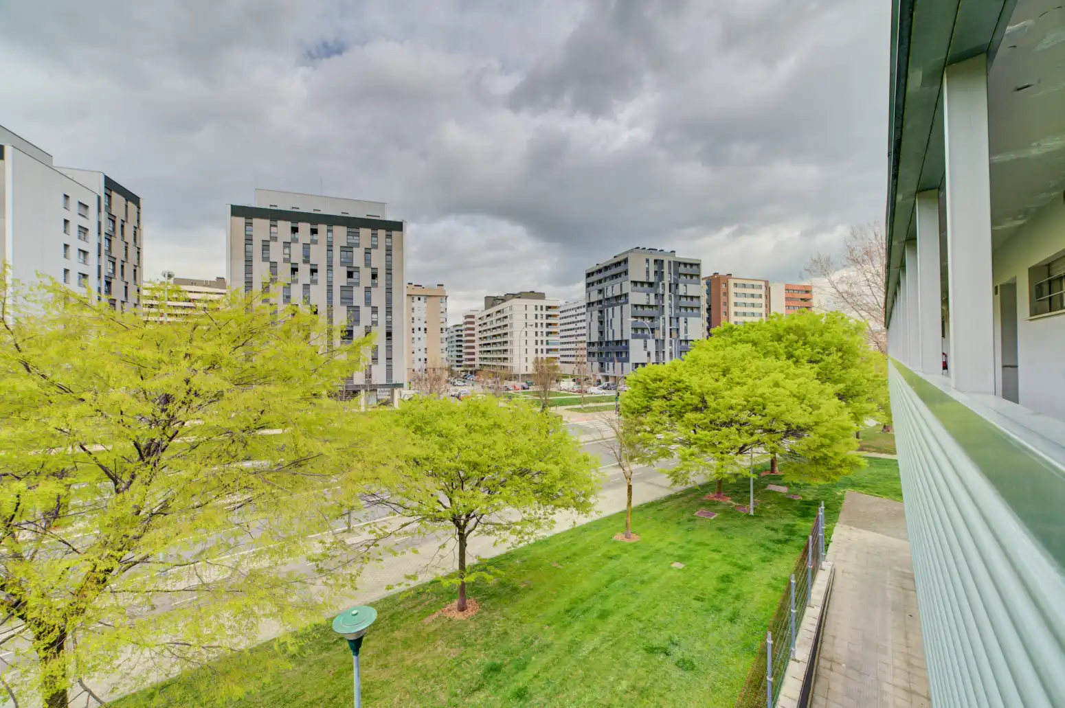 Vista exterior de Piso de alquiler en  Pamplona / Iruña con Calefacción, Parquet y Trastero
