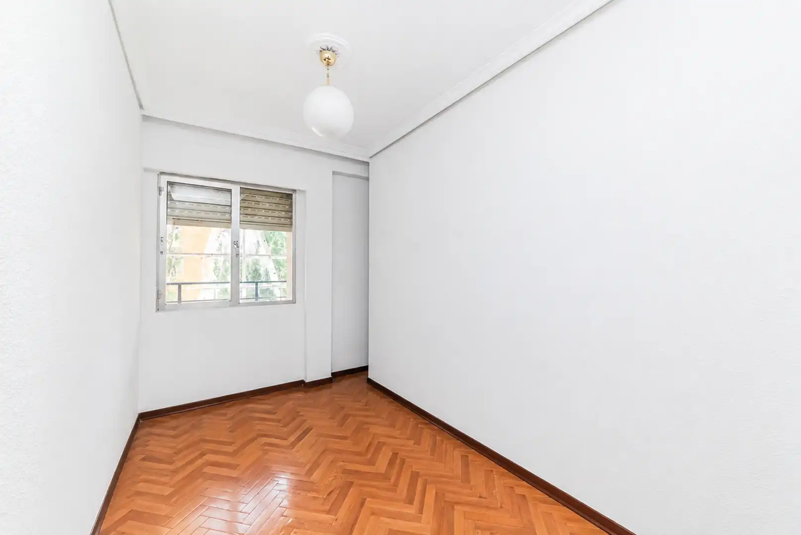 Habitación de Piso en venta en Móstoles con Calefacción, Parquet y Terraza