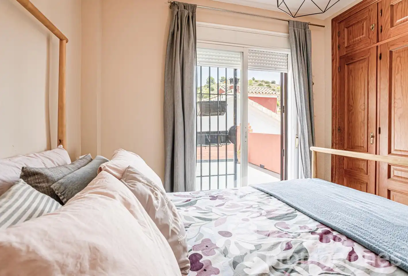 Habitación de Casa o chalet en venta en Málaga con Aire acondicionado, Jardín privado y Terraza
