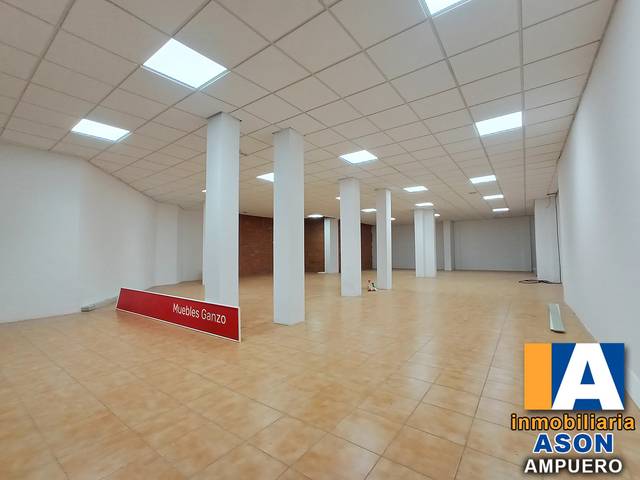 Local comercial en Alquiler en Calle del Comercio, 14 en Ampuero