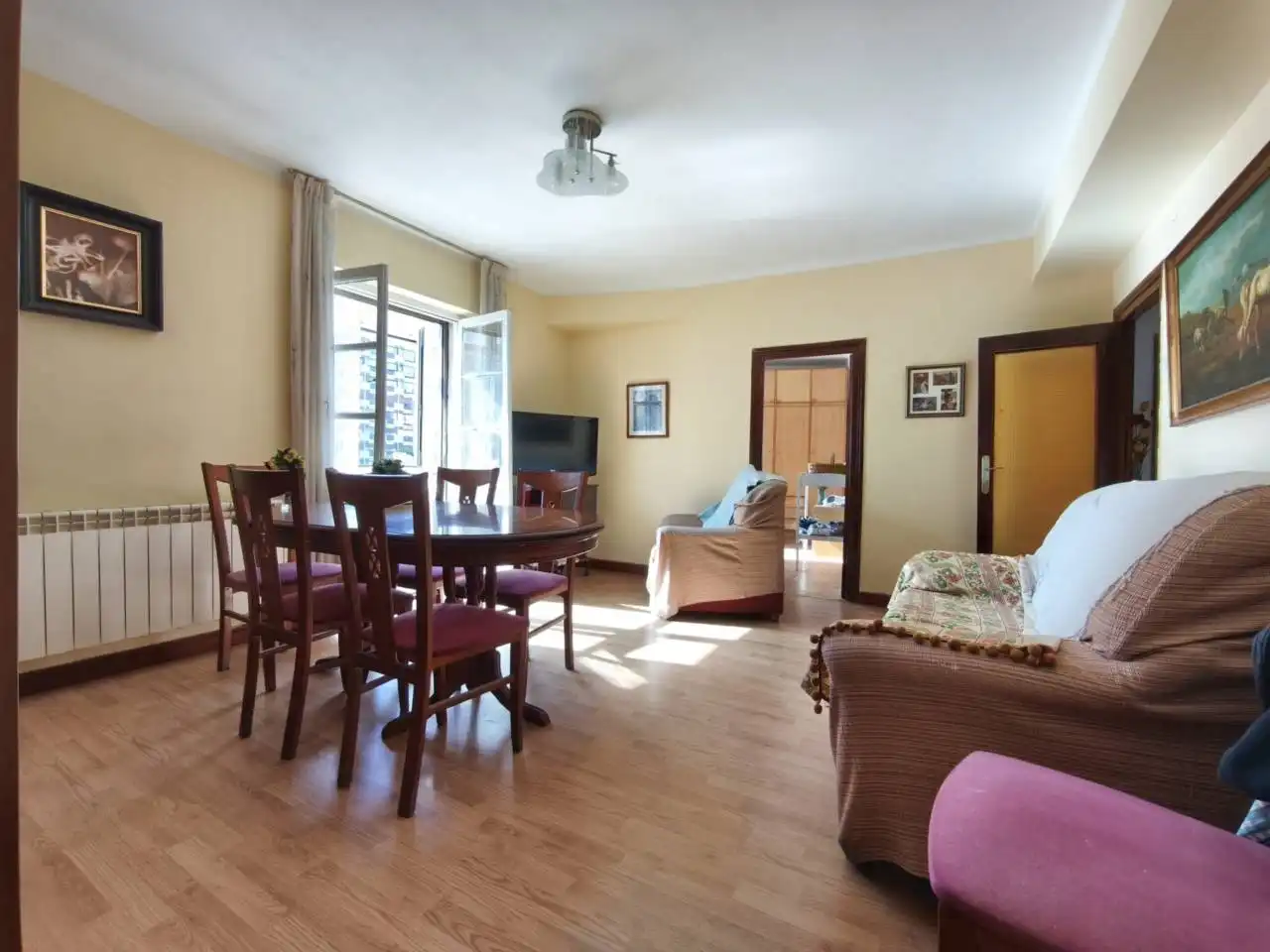 Sala de estar de Piso en venta en Burgos Capital con Calefacción, Parquet y Terraza