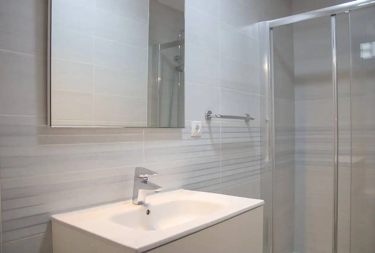 Badezimmer von Wohnung zur Miete in Las Palmas de Gran Canaria mit Terrasse und Abstellraum