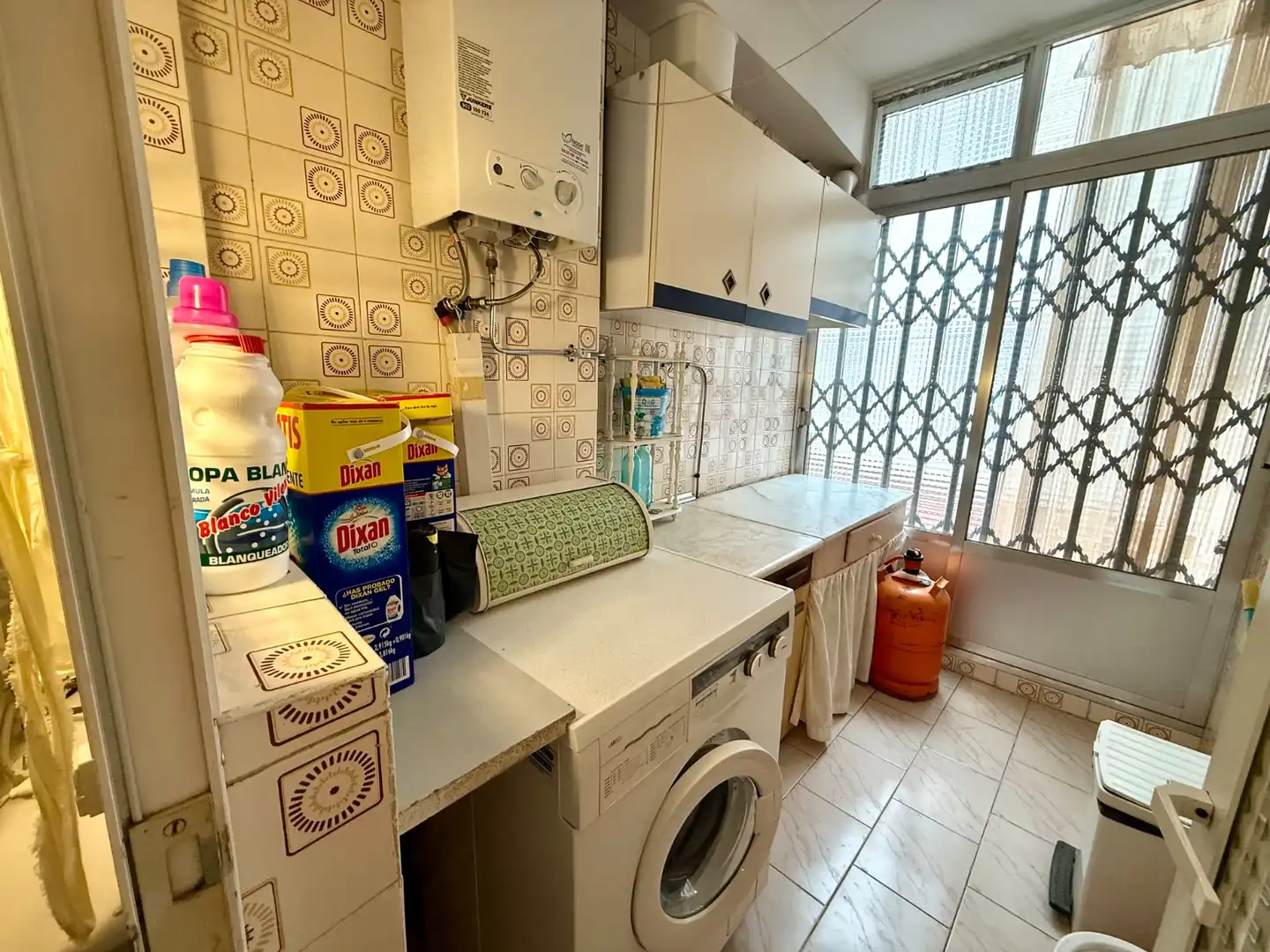 Kitchen of Flat for sale in Ciudad Real  with Air Conditioner, Heating and Furnished