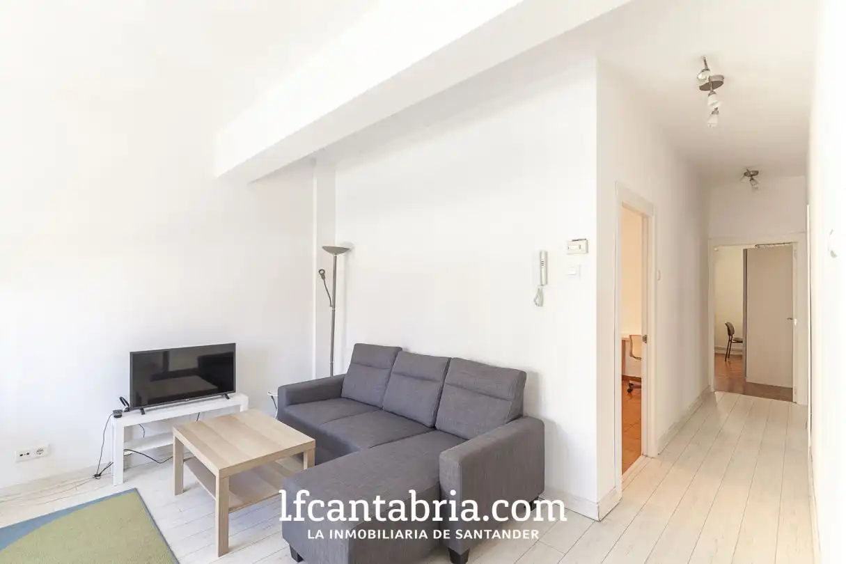 Wohnzimmer von Wohnung zum Verkauf in Santander mit Heizung und Parkett