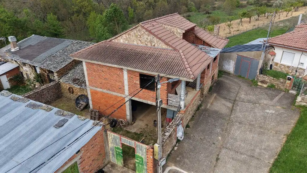 Vista exterior de Casa o xalet en venda en Gallegos del Río
