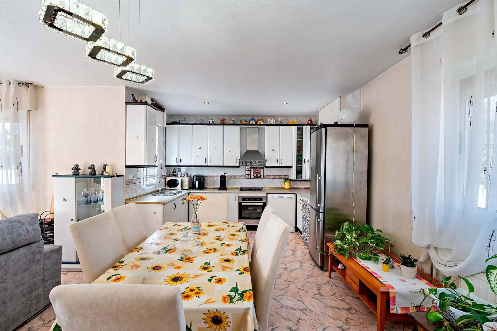 Cocina de Casa o chalet en venta en Roquetas de Mar con Jardín privado, Terraza y Trastero