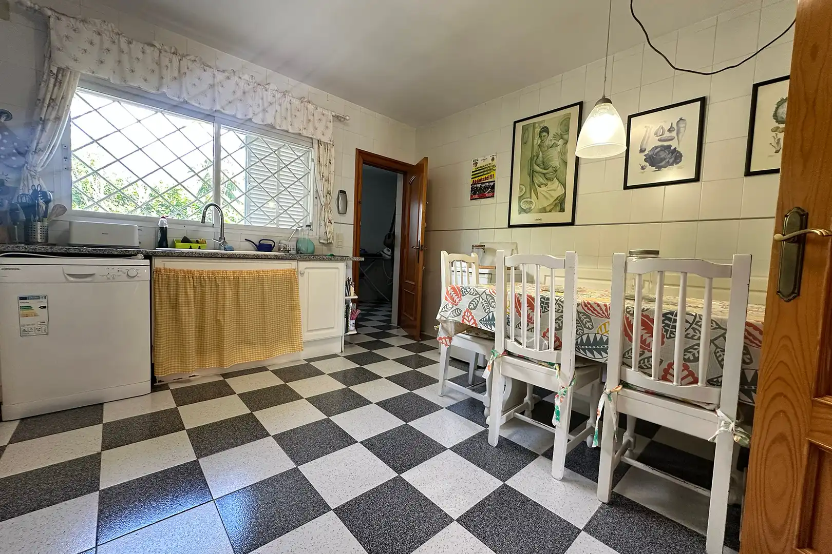 Cocina de Casa o chalet en venta en Vinaròs con Calefacción, Jardín privado y Terraza
