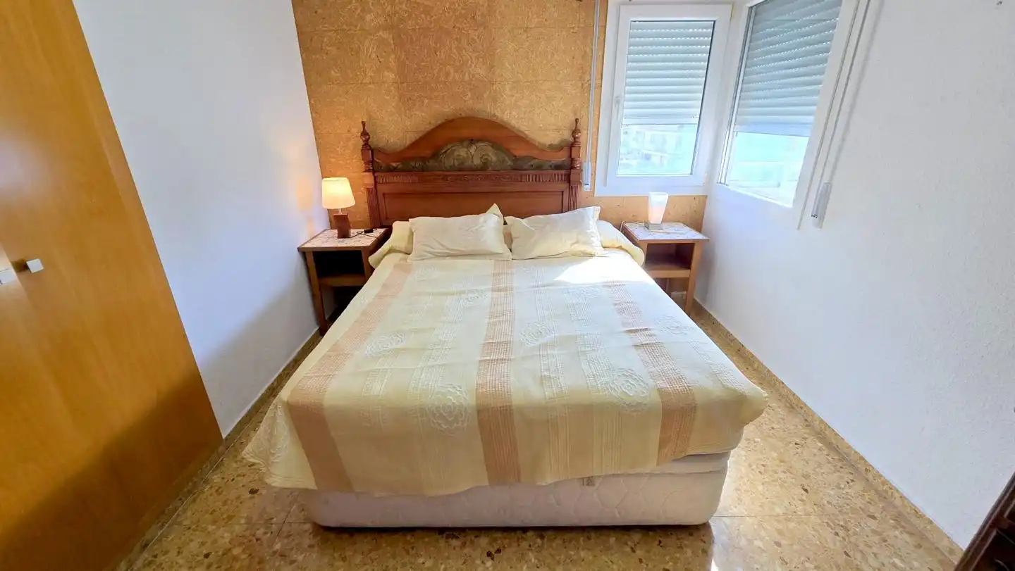 Habitación de Apartamento en venta en Gandia con Aire acondicionado, Terraza y Amueblado