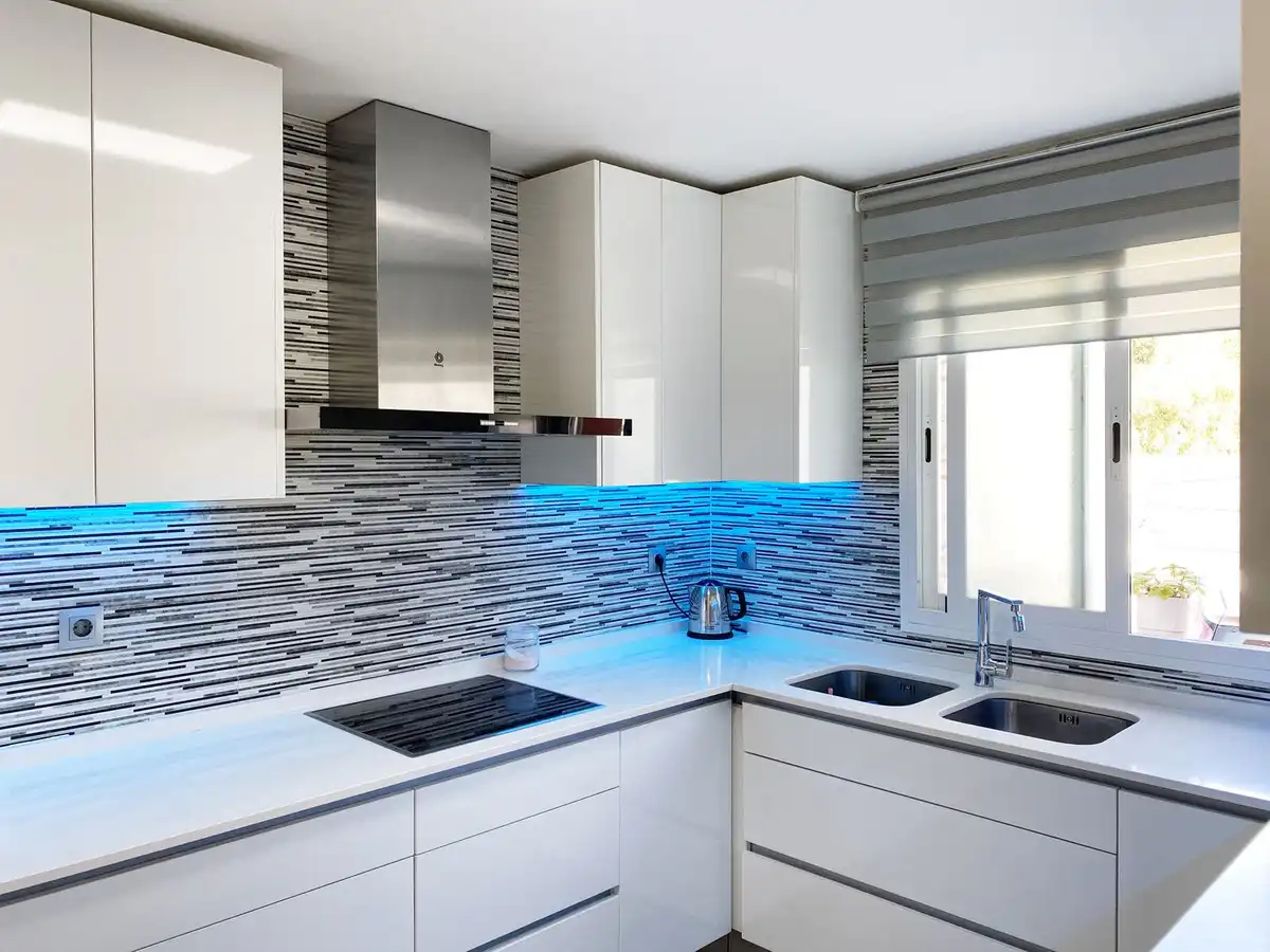Cocina de Casa adosada en venta en Estepona con Aire acondicionado, Terraza y Trastero