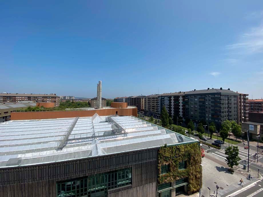 Vista exterior de Pis en venda en Vitoria - Gasteiz amb Calefacció i Traster