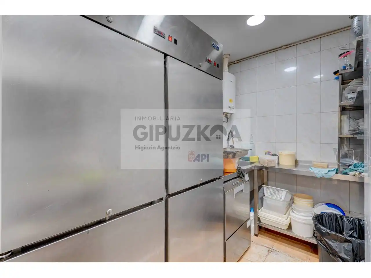 Kitchen of Commercial properties for rent in Deusto