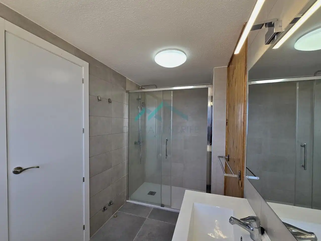 Badezimmer von Maisonette zum Verkauf in Guía de Isora