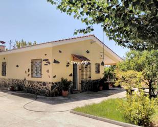 Vista exterior de Casa o xalet en venda en  Lleida Capital amb Aire condicionat, Calefacció i Jardí privat