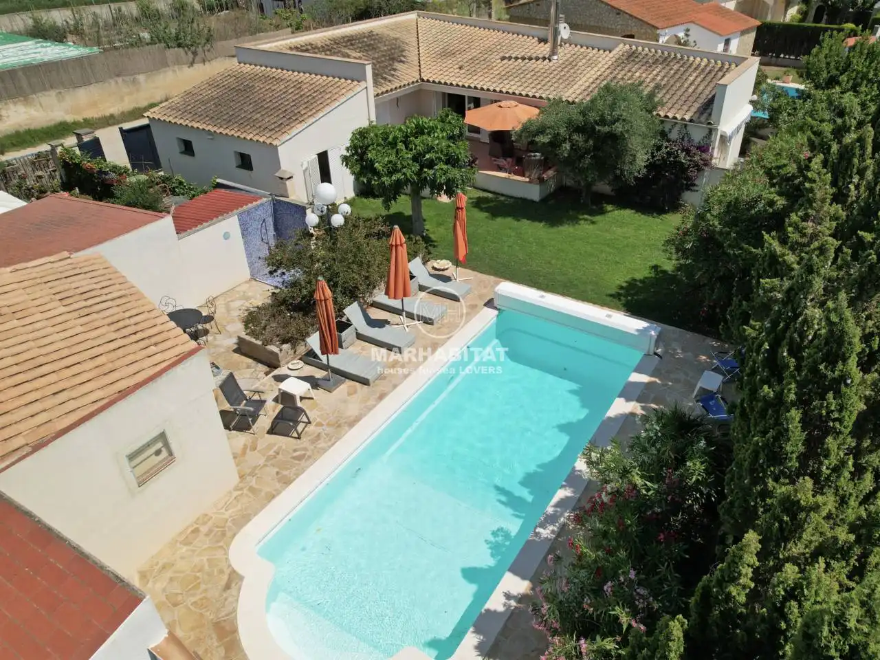 Jardí de Casa o xalet en venda en L'Escala amb Aire condicionat, Jardí privat i Terrassa