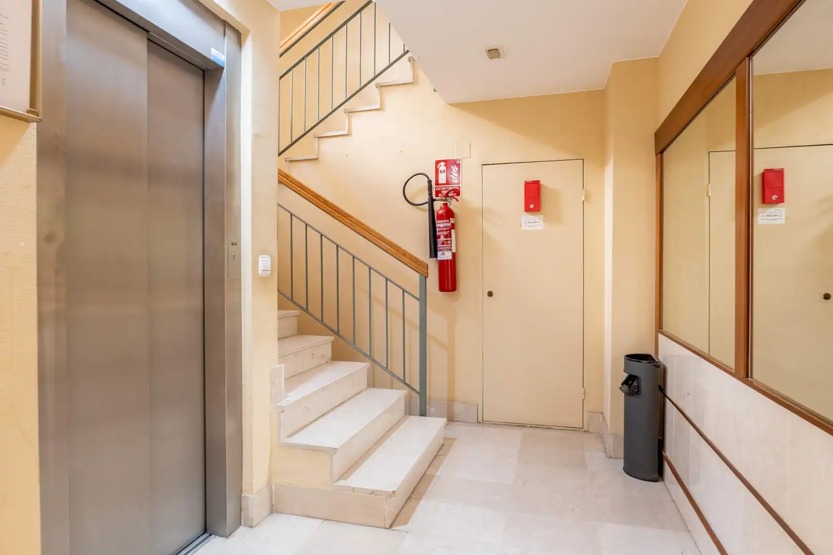 Duplexes for sale in Zaragoza  with Air Conditioner, Heating and Private garden