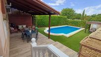 Swimming pool of Single-family semi-detached for sale in La Gineta  with Air Conditioner, Heating and Private garden