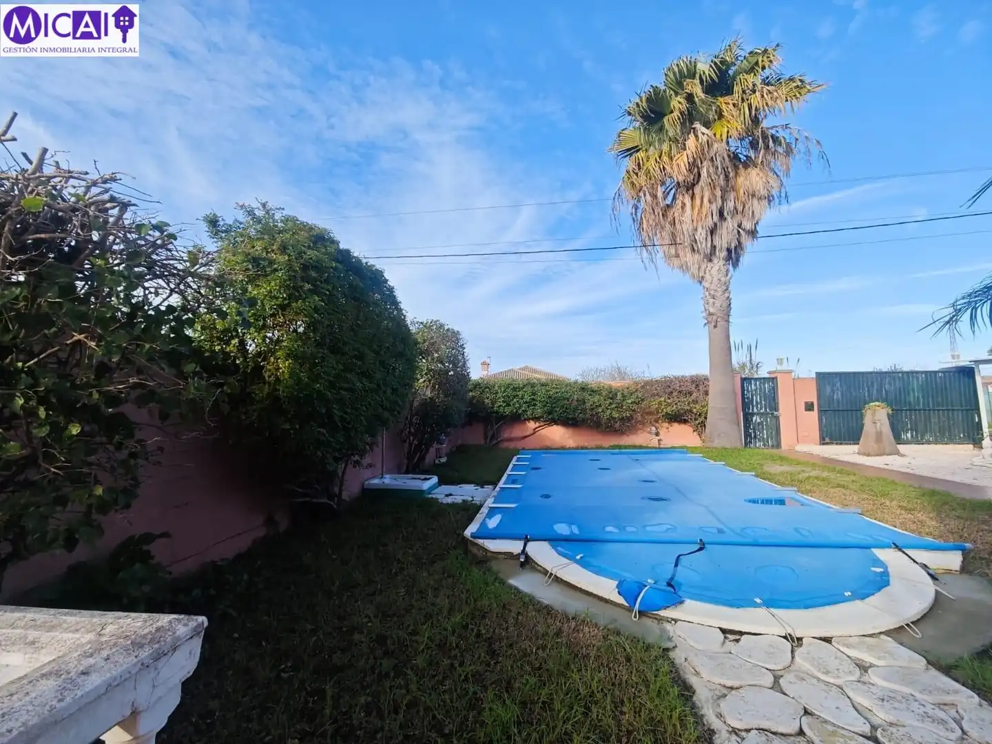 Swimming pool of Houses for sale in Chiclana de la Frontera  with Air Conditioner and Terrace