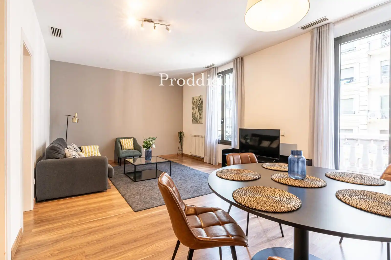 Flat for rent in Balmes, El Putget i el Farró