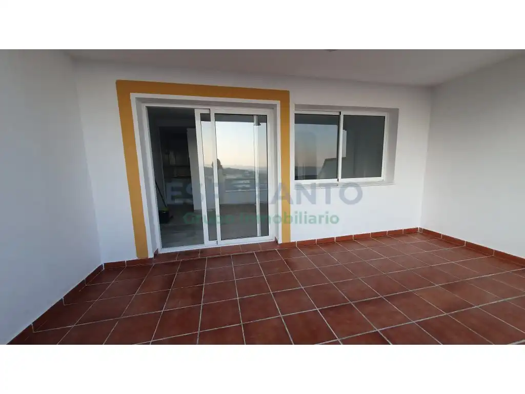 Terrassa de Apartament de lloguer en Benalmádena amb Moblat