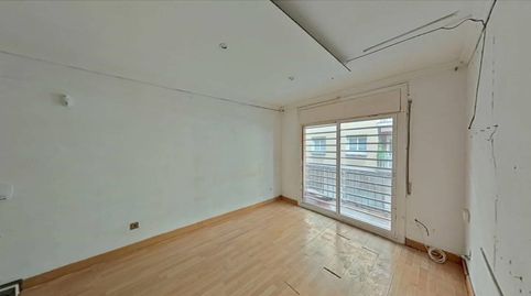 Foto 5 de Piso en venta en Calle Pintor Togores, Centre - Cordelles, Cerdanyola del Vallès