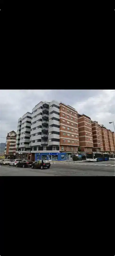 Exterior view of Flat for rent in Oviedo   with Parquet flooring, Washing machine and Microwave