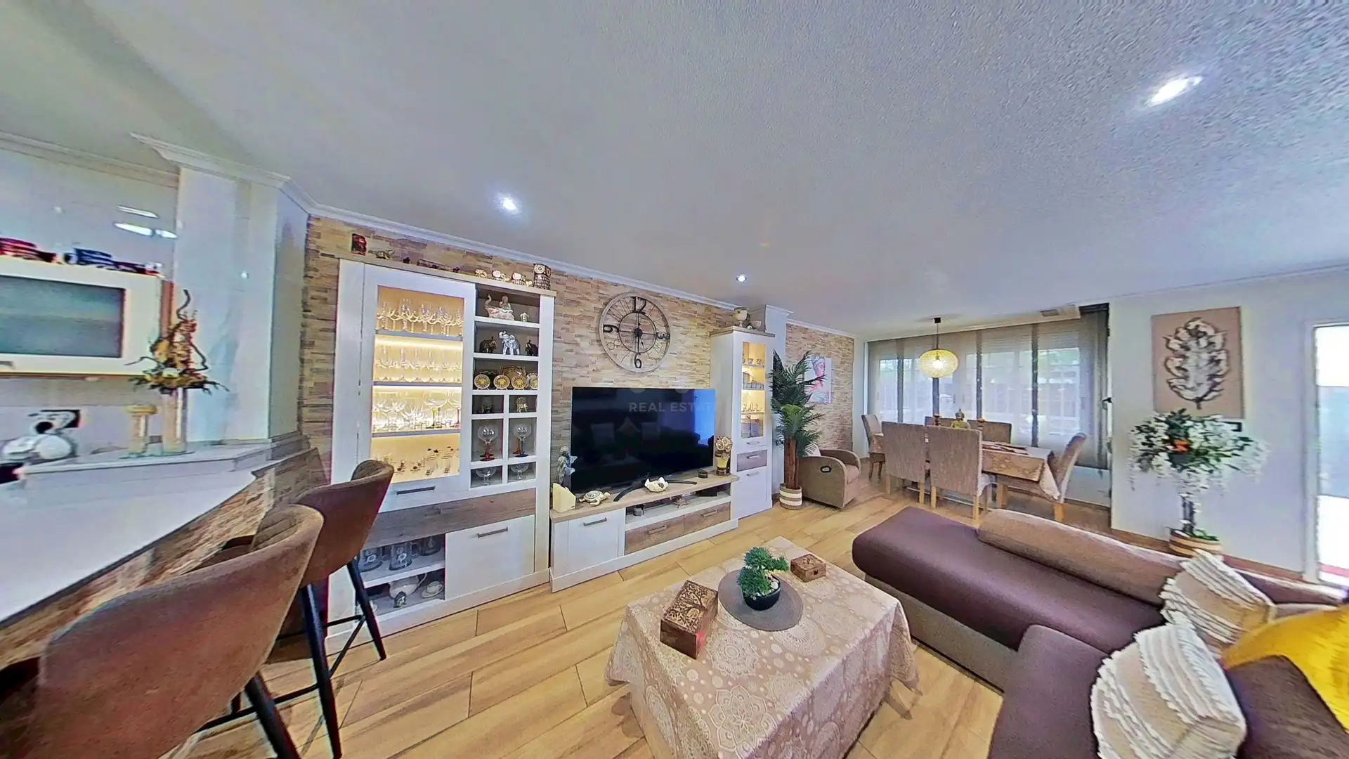 Wohnzimmer von Einfamilien-Reihenhaus zum Verkauf in Elche / Elx mit Klimaanlage, Heizung und Terrasse