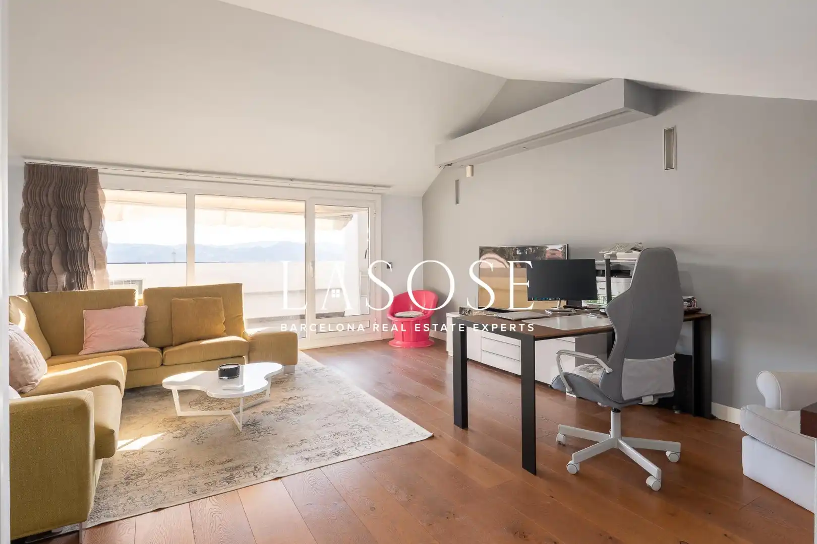 Living room of Houses for rent in Sant Just Desvern  with Heating, Private garden and Terrace