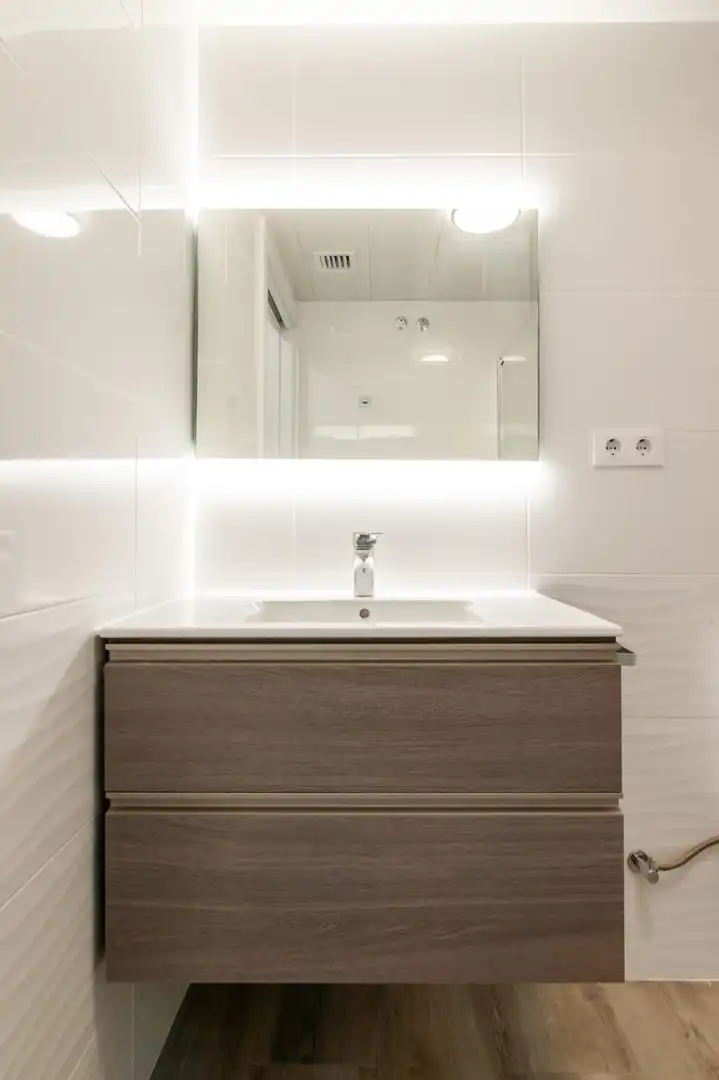 Bathroom of Flat for rent in Martorell  with Air Conditioner, Heating and Terrace
