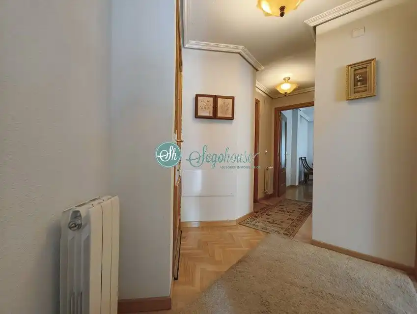 Piso de alquiler en Segovia con Calefacción, Parquet y Terraza